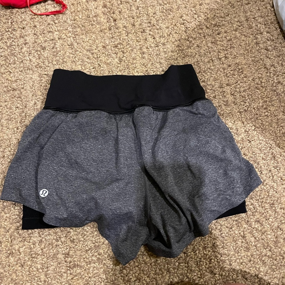 Lululemon double layered shorts